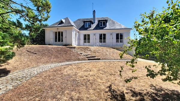 Orvault Berthelotière : Exclusivité ! Superbe propriété à vendre ! 200 m² habitables sur terrain de 937 m²
