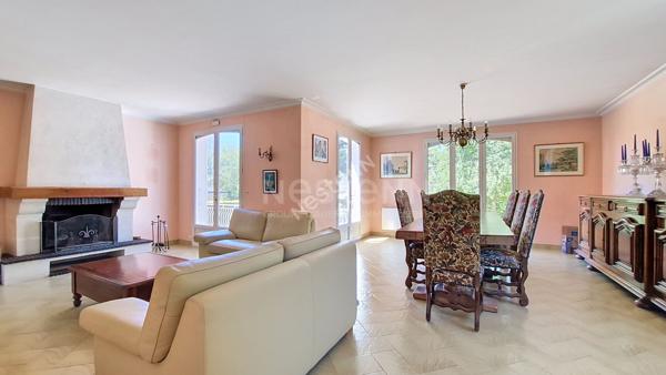 Orvault Berthelotière : Exclusivité ! Superbe propriété à vendre ! 200 m² habitables sur terrain de 937 m²