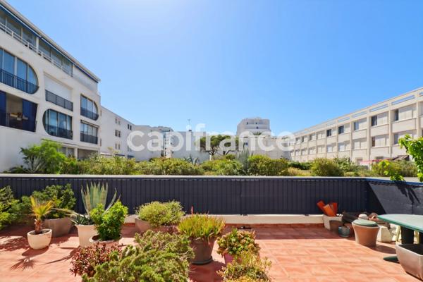 HERAULT (34) LA GRANDE−MOTTE (34280) à vendre Appartement 3 pièces de 91 m 2 et terrasse de 120 m 2.
