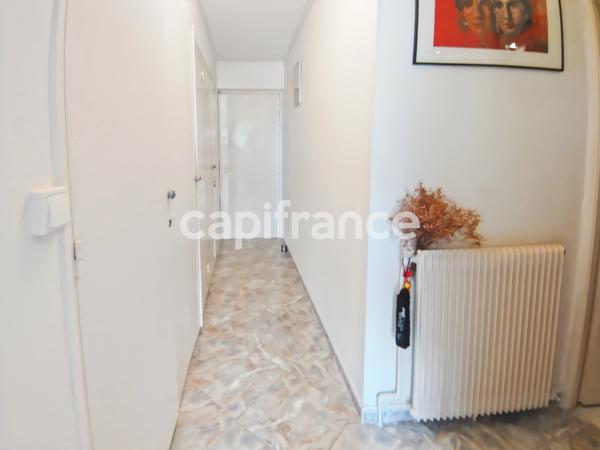 HERAULT (34) LA GRANDE−MOTTE (34280) à vendre Appartement 3 pièces de 91 m 2 et terrasse de 120 m 2.