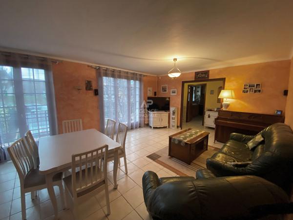 Maison Osny 7 pièce(s) 179.60 m2 €499 000 ** - Référence 10883