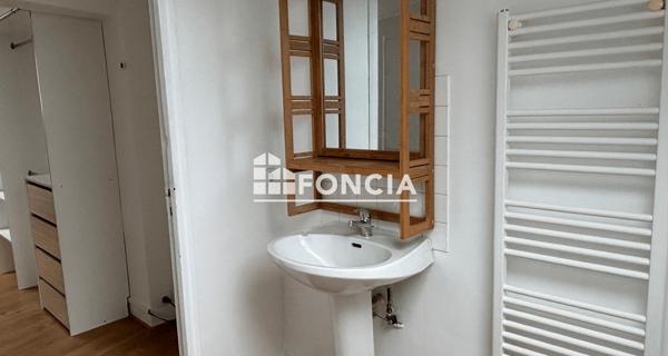 Location Studio meublé 19.49 m² - Houdan 78550