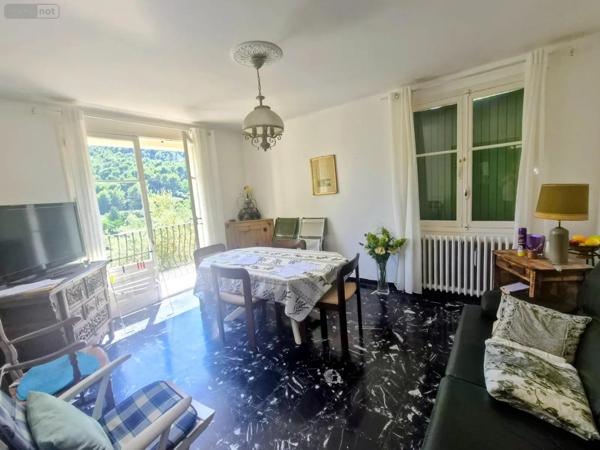 Achat - Maison La Valette-du-Var 83160 9 pièces 220 m 2 3100 m 2