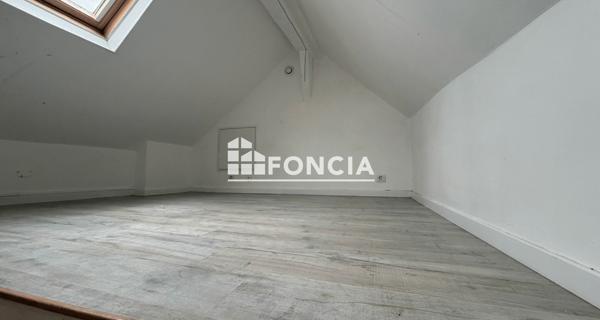Location Studio 14.82 m² - Corbeil-essonnes 91100
