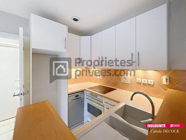 Appartement 1 chambre et grand garage fermé