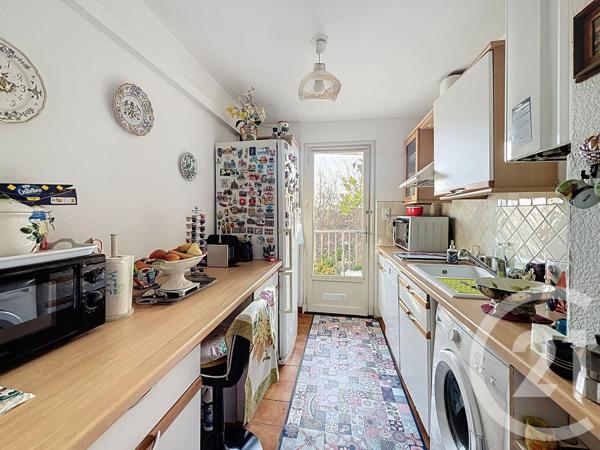 Appartement T3 à vendre  3 pièces - 67,23 m2 FREJUS - 83