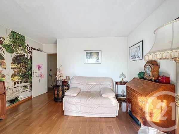 Appartement T3 à vendre  3 pièces - 67,23 m2 FREJUS - 83