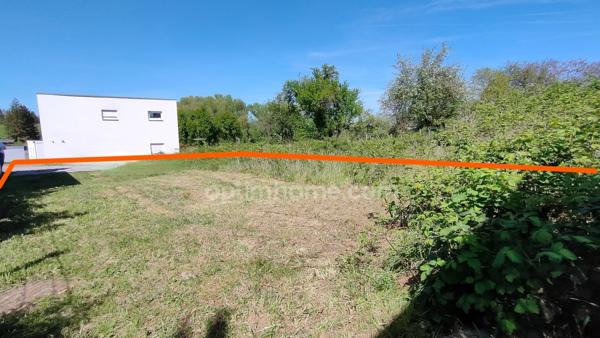 SURBOURG – Terrain constructible de 507 m² en seconde ligne, proche gare