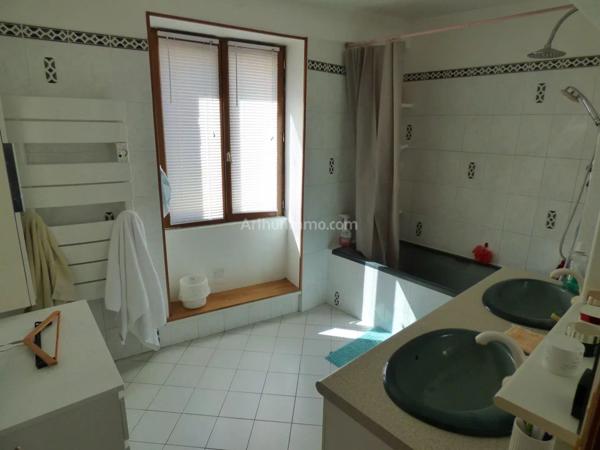 Vente Maison de village 9 pièces 200 m2 à L'Isle-sur-Serein