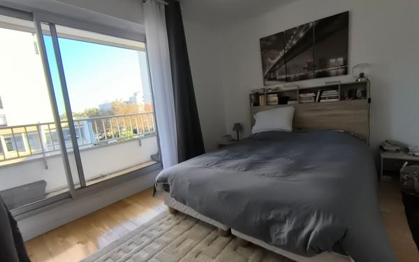Appartement à vendre    6 pièces • 103,77 m2 Saint-Gratien