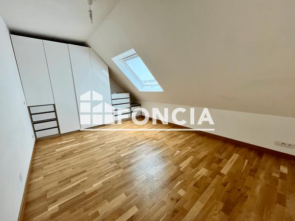 Location Maison 5 pièces 74.1 m² - 145, rue Simone de BEAUVOIR Brest 29200