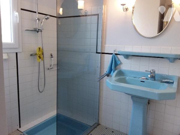 CENTRE VILLE DE CONTRES, PROCHE TOUS COMMERCES, ECOLES, PISCINE, SPORTS