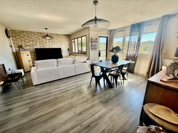 Appartement type 5 - 3 chambres- Salon De Provence - 5 pièce(s) - 97,44m2