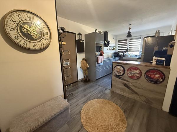 Appartement type 5 - 3 chambres- Salon De Provence - 5 pièce(s) - 97,44m2