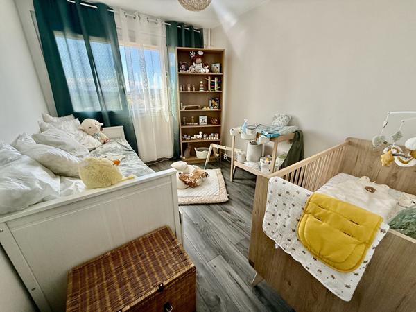 Appartement type 5 - 3 chambres- Salon De Provence - 5 pièce(s) - 97,44m2