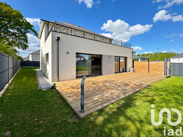 Maison à vendre 5 pièces 163 m² L'Huisserie