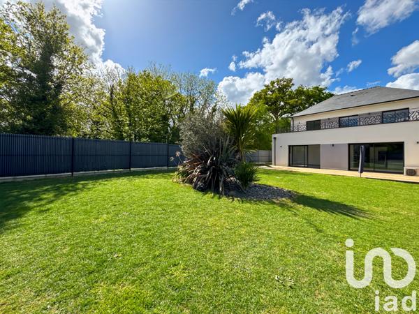 Maison à vendre 5 pièces 163 m² L'Huisserie