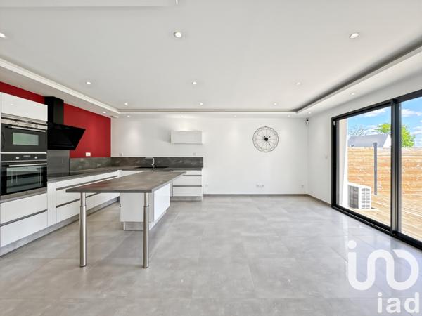 Maison à vendre 5 pièces 163 m² L'Huisserie