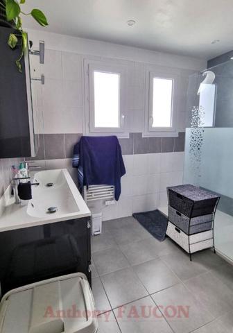 Maison La Roche Sur Yon 6 pièce(s) 124 m2
