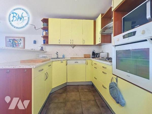Appartement de charme avec balcon et vue mer à Concarneau

Situé au premier étage d'un petit ...