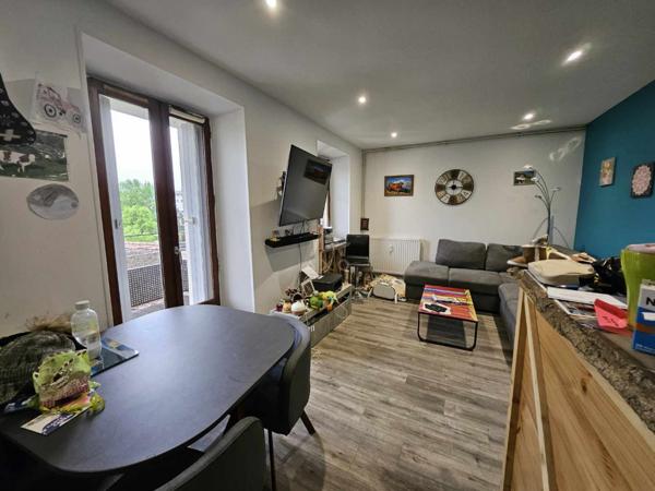 Albertville Saint-Sigismond (73200 ) : agréable T2 avec balcon + cave + grenier avec parking collectif