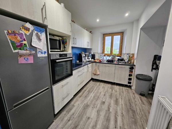 Albertville Saint-Sigismond (73200 ) : agréable T2 avec balcon + cave + grenier avec parking collectif