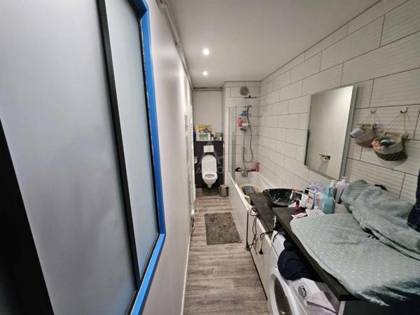 Albertville Saint-Sigismond (73200 ) : agréable T2 avec balcon + cave + grenier avec parking collectif