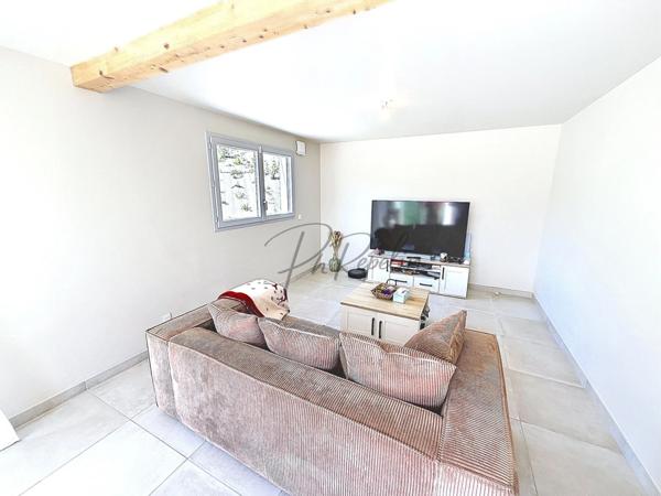 Maison de 2025 T5 de 120m2 sur 920m2 de terrain