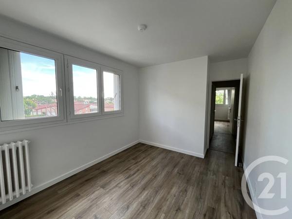 Appartement T4 à vendre  4 pièces - 77,39 m 2   BEAUZELLE  - 31