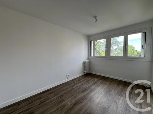 Appartement T4 à vendre  4 pièces - 77,39 m 2   BEAUZELLE  - 31