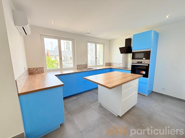 Vente
                Maison154 m² - 6 Pièces -
                    TOURS (37000)