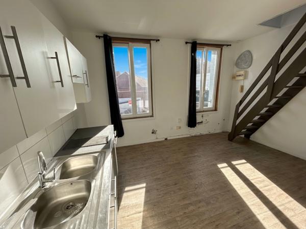 Maison 5 pièce(s) 2 chambre(s) 82 m²