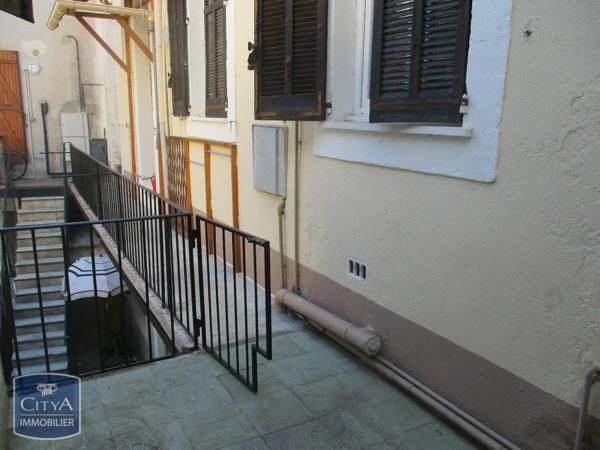 Appartement à louer 2 pièces 48.02m² Nîmes (30900)