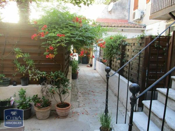 Appartement à louer 2 pièces 48.02m² Nîmes (30900)