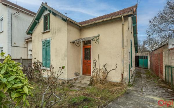 Maison à vendre    2 pièces •  Sainte-Geneviève-des-Bois