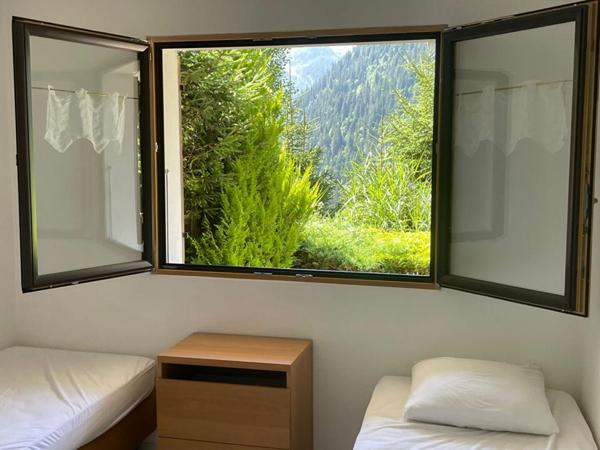 Chatel à 10mn à pied du centre Appt d'env 40m2 dans chalet, calme et ensoleillé