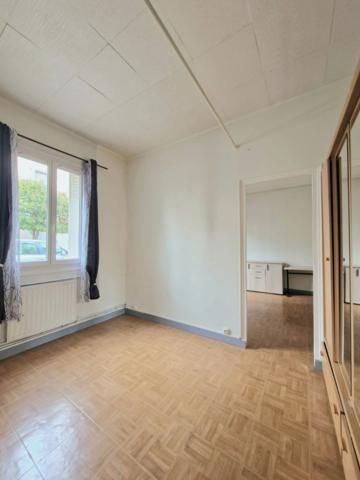 LA MUETTE - 2 pièces de 34,45m² situé au RDC. Professions libérales acceptées.