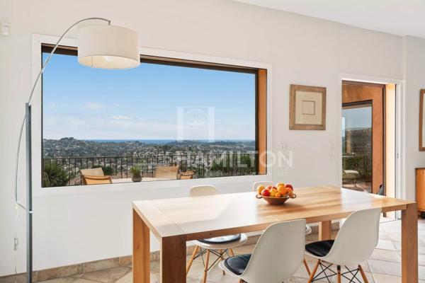 Baisse de prix , vendeur motivé! Vue Panoramic mer, villa contem La colle-sur-loup