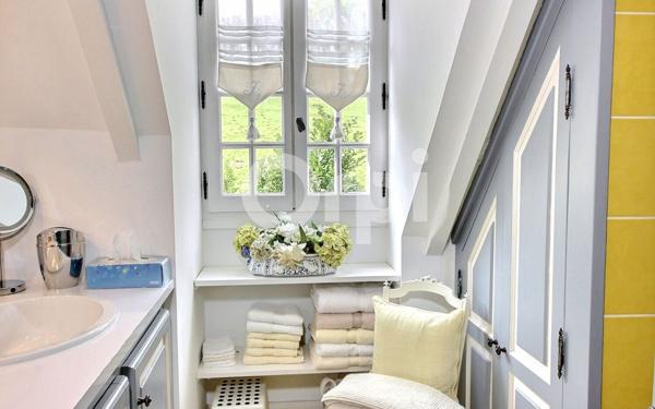 Maison à vendre    7 pièces • 316,45 m2 Pau