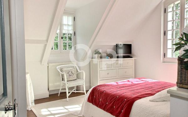 Maison à vendre    7 pièces • 316,45 m2 Pau