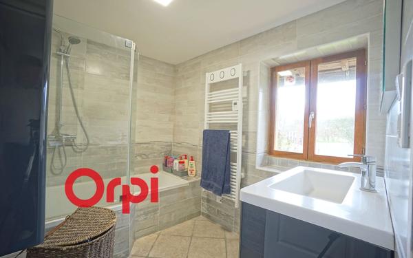 Maison à vendre    7 pièces •  Bernay