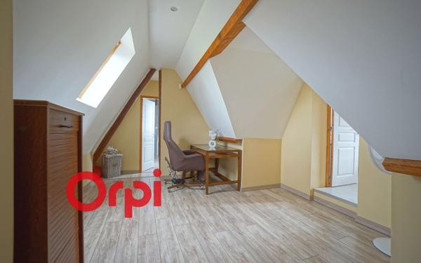 Maison à vendre    7 pièces •  Bernay