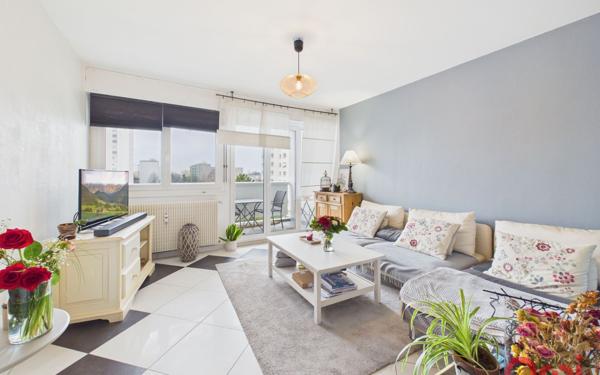 Appartement à vendre    4 pièces • 87 m2 Hoenheim