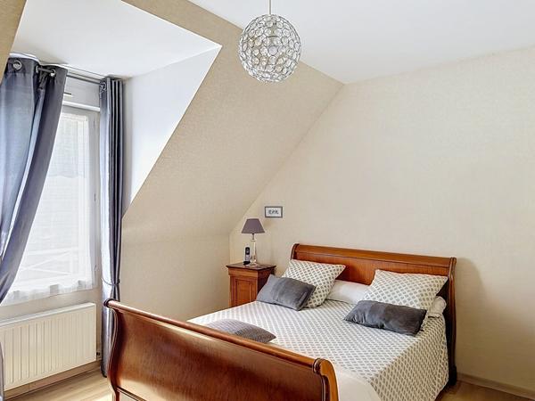Maison Trelaze 6 pièce(s) 110 m2