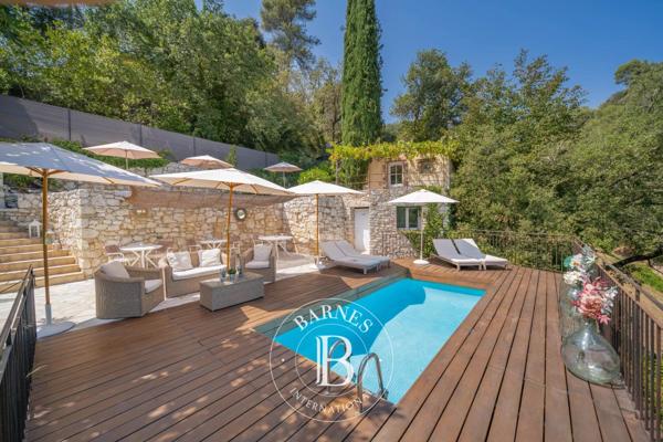 La Colle-sur-Loup, Maison d'hôtes 9 Chambres -  417 m² à vendre