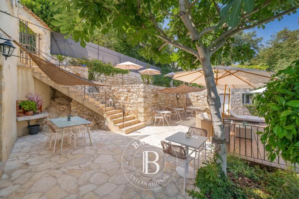 La Colle-sur-Loup, Maison d'hôtes 9 Chambres -  417 m² à vendre