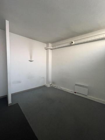 REF 12387-  6 RUE PIERRET - LOCAL COMMERCIAL