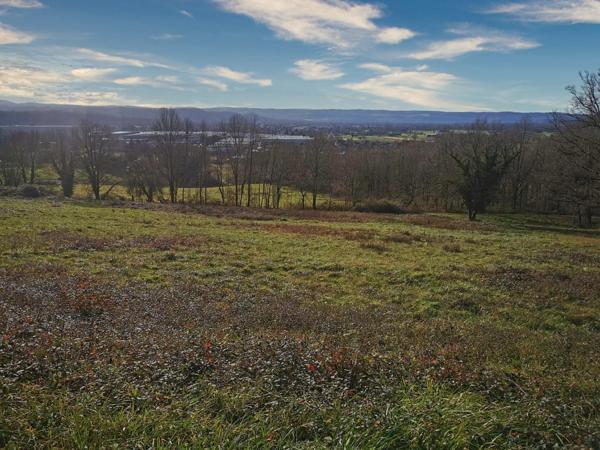 Terrain à GAGNAC-SUR-CERE, 46130 - 1851m²