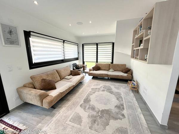 Maison contemporaine - très belles prestations -  BARBERAZ