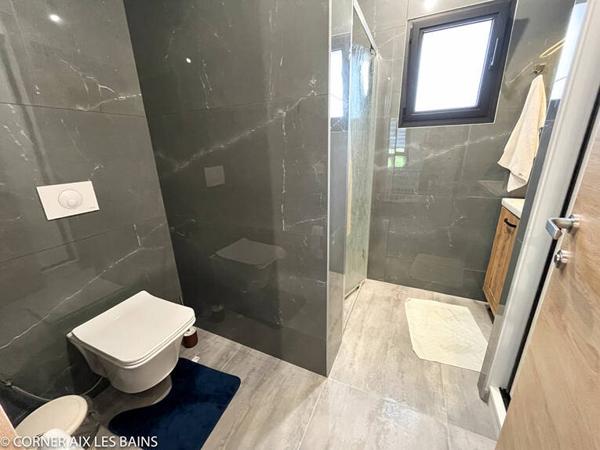 Maison contemporaine - très belles prestations -  BARBERAZ